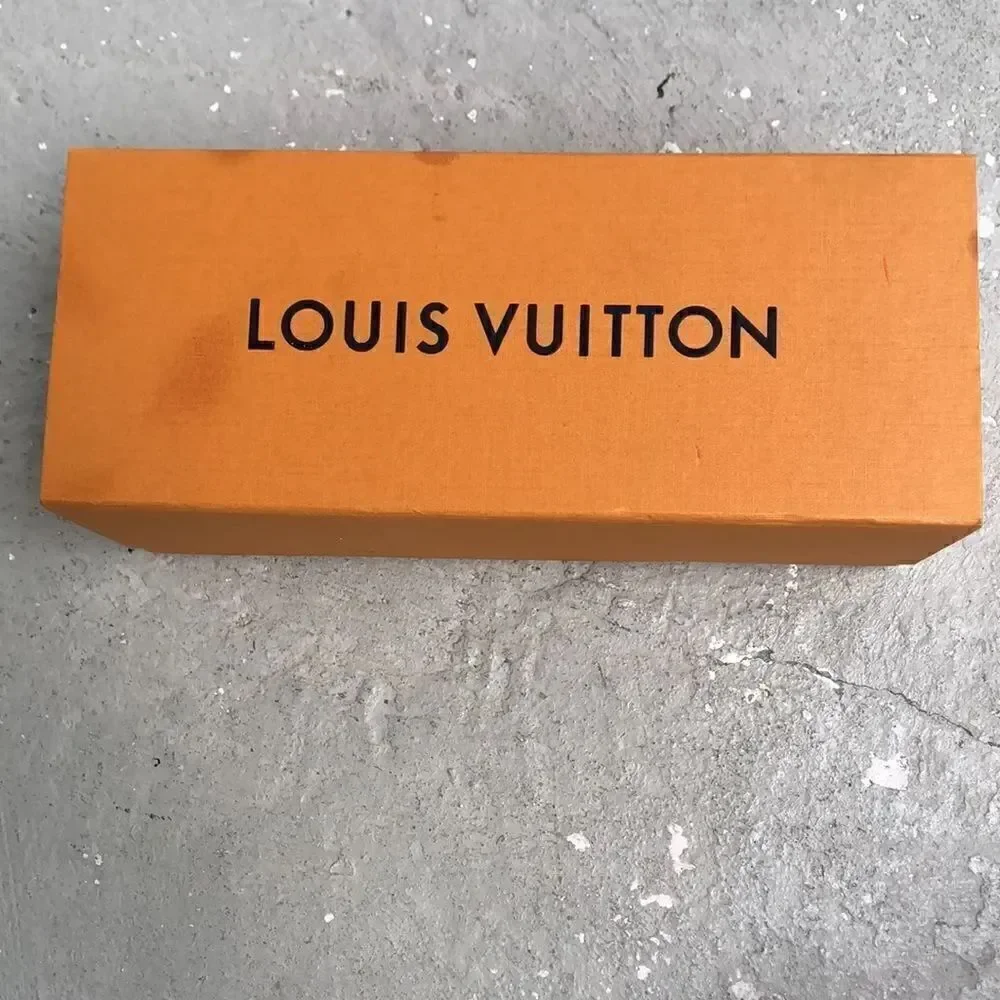 Louis  Vuitton  storage box